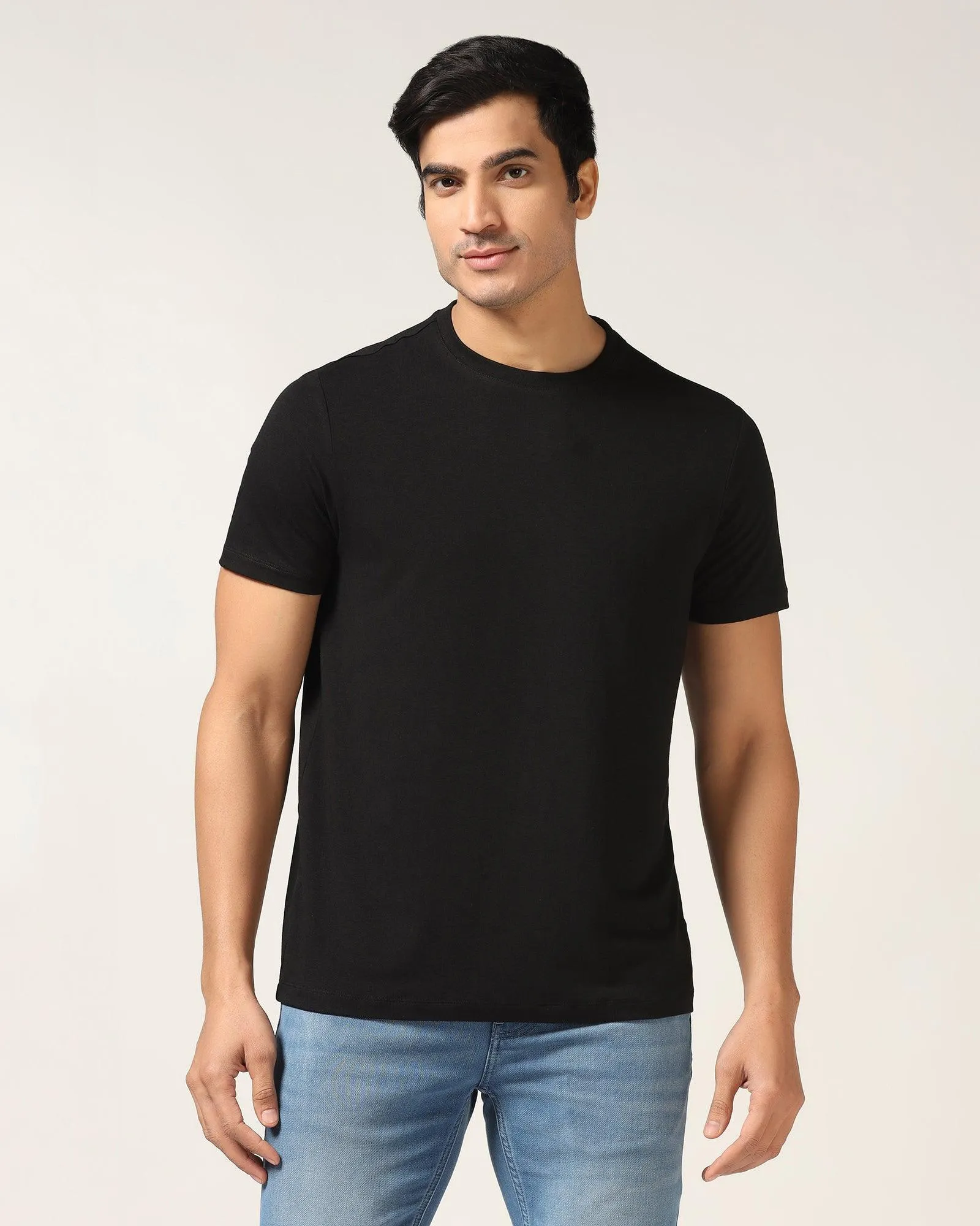 Crew Neck Black Solid T-Shirt - Kai