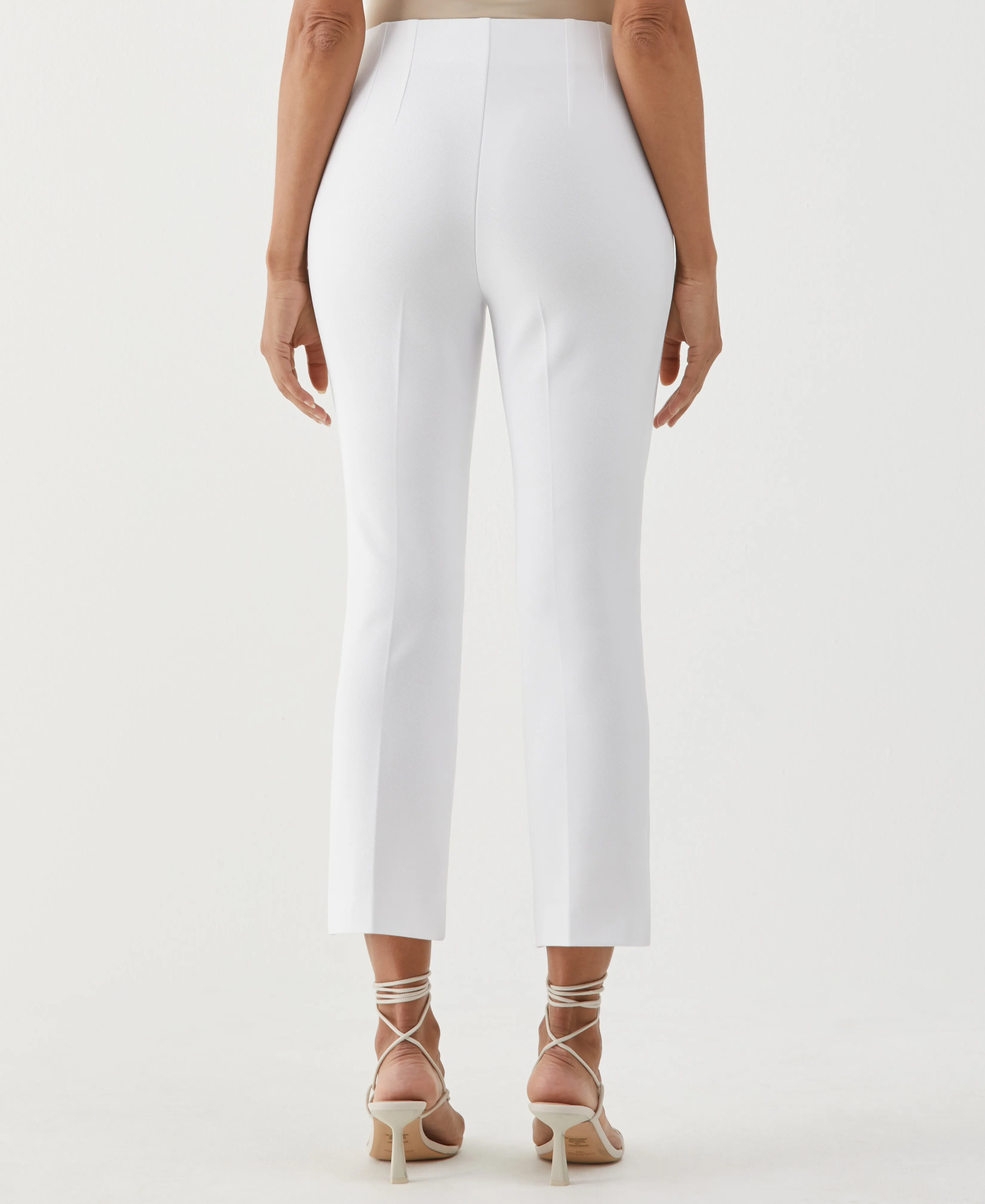 Double Dart Crop Bootcut Pant