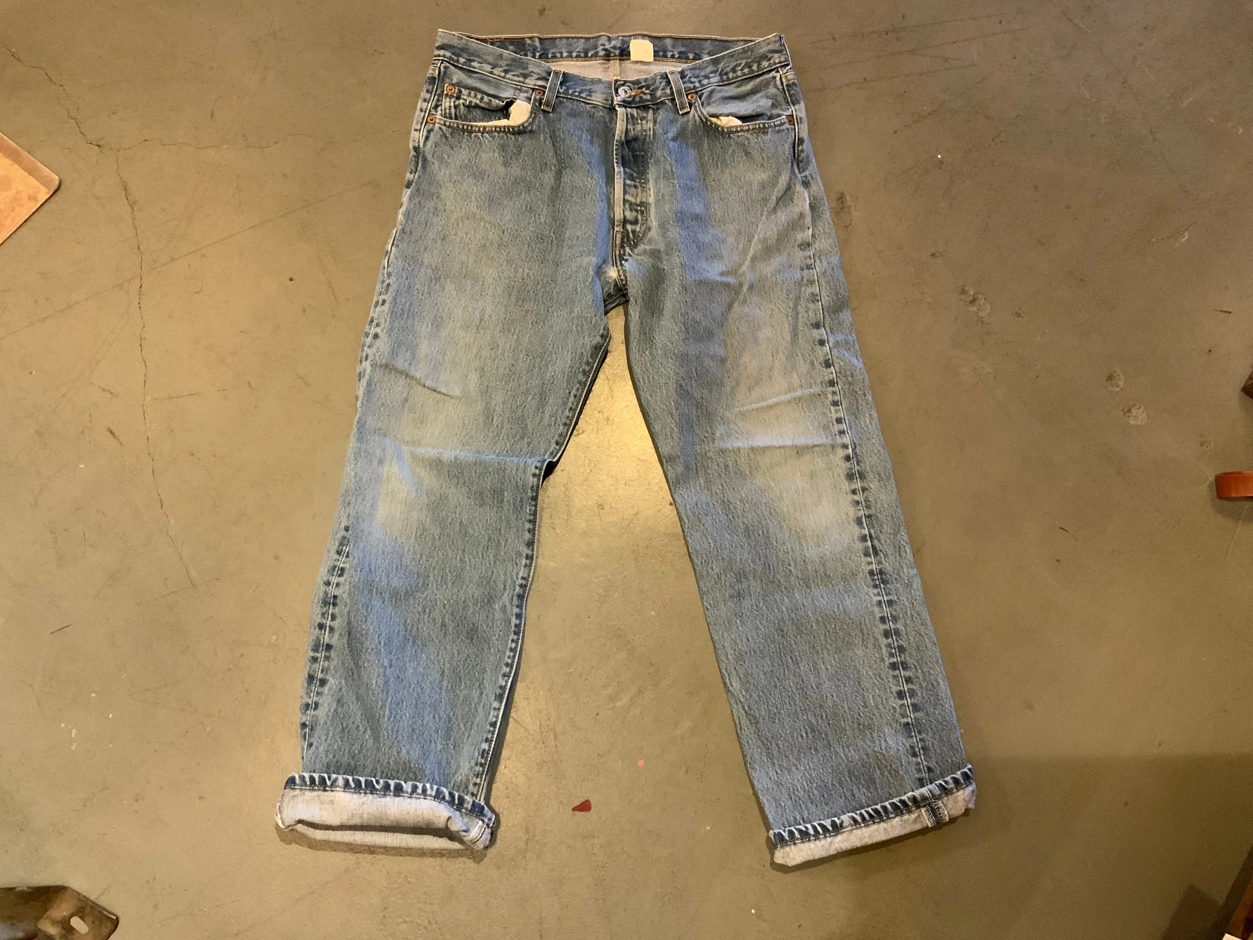 Vintage Levi's 501s (light wash) - 36S